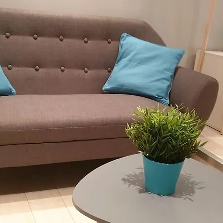 Independant Avec Terrasse Vue Jardin * Beauchamps (Somme)